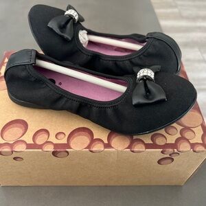 Kio Trend Makayla Ballet Flats Dressy Shoes Sz 28 11 10.5